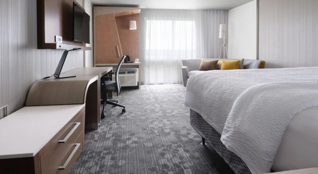 Люкс Courtyard by Marriott Dallas Plano/The Colony