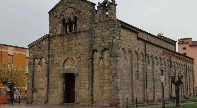Corso Umberto Rooms, Забронировать Отель Отели Ольбия с парковкой, рядом с Church of St. Paul the Apostle, Парковка