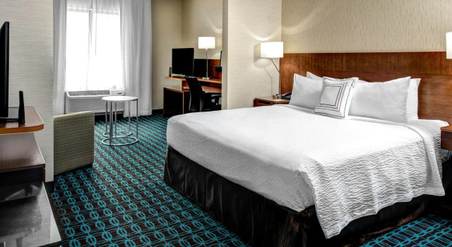 Двухместная студия Fairfield Inn & Suites Lansing at Eastwood