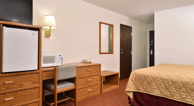 Двухместный люкс с балконом Americas Best Value Inn & Suites Sidney