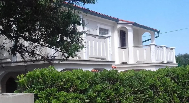 Студия Apartments Kalsan
