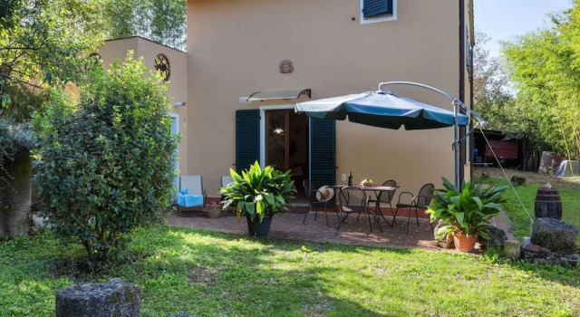 Коттедж Classic с 2 комнатами Farmhouse in Ville di Corsano Siena at the Centre