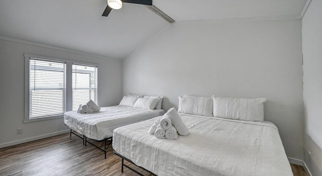 Коттедж Resort at Fredericksburg Unit 20