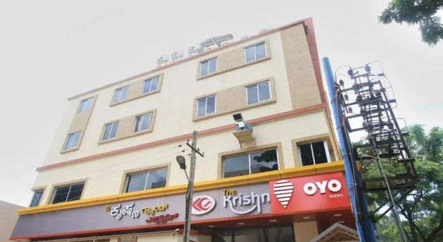 Hotel Sri Sai Comforts By OYO Rooms, Rezervovat Hotel Jayanagar 