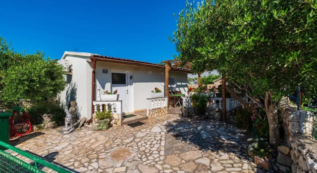 Charming House Surrounded by Nature, Забронировать Отель Новалья Задарская жупания