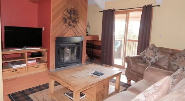 Rockridge 2BR Townhouses, Rezerwuj Dom wakacyjny Hotele w Vail Ski z parkingiem, Parking