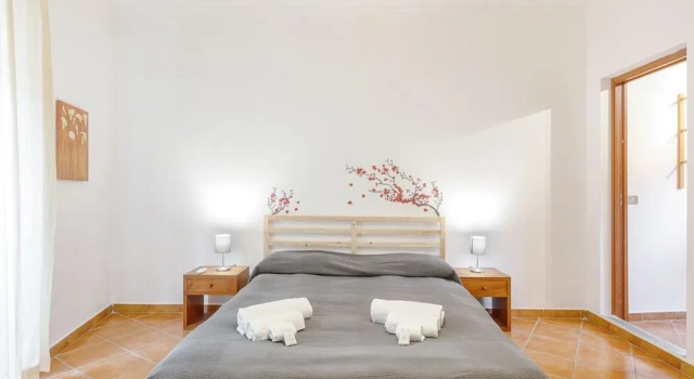 Maqueda Balcony Apartment