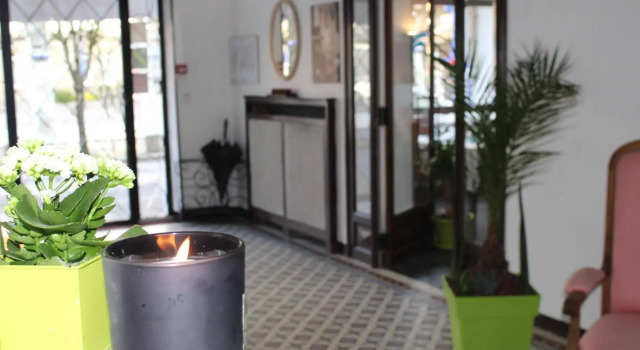 Enzo Hotels Contrexéville, Rezervovat Hotel Hotely v Lotrinsko se snídaní, Snídaně