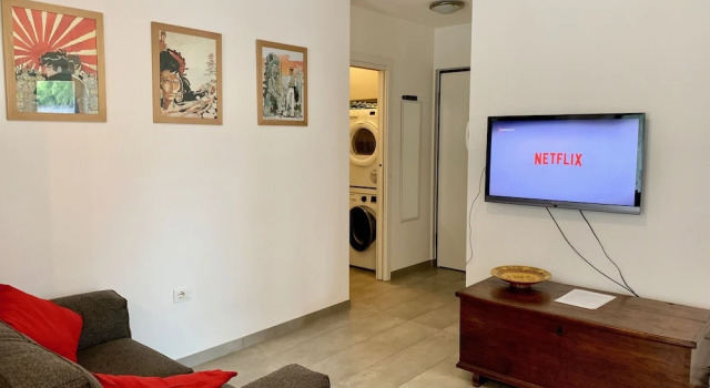 LakeGarden Apartment