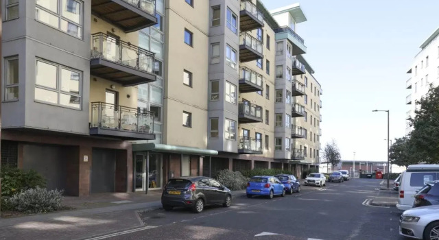 JOIVY Fabulous 2Br Apartment W/Terrace & Bay View, Prenota Appartamento Hotel a Midlothian con parcheggio, Parcheggio