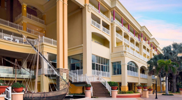 Четырёхместный номер Standard с видом на океан St Kitts Marriott Beach Resort, Casino & Spa