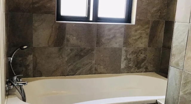 Executive Zimmer mit Balkon Letototo Road