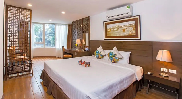 Люкс с видом на город Thang Long Espana Hotel