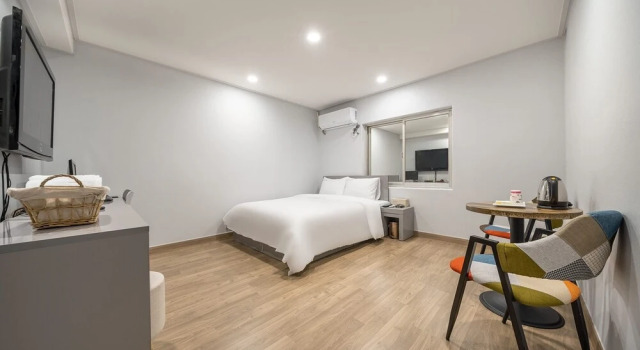 Suwon SR Hotel, Забронировать Отель Сувон Кёнгидо, рядом с Hyowon Park
