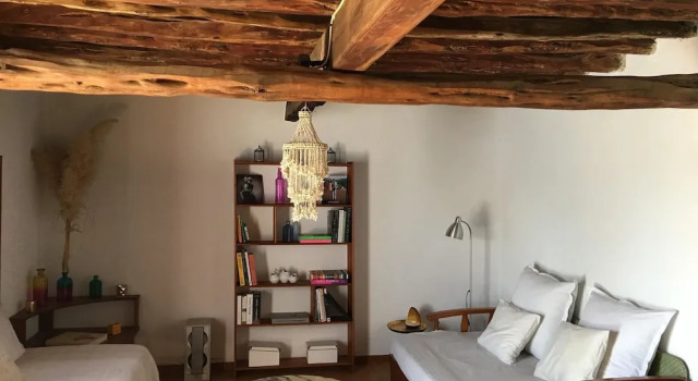 House With 5 Bedrooms in Ibiza, With Wonderful Mountain View, Private, Rezerwuj Hotel Hotele w Majorka z parkingiem, Parking