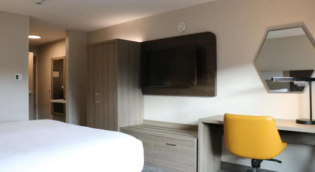 Номер Standard Holiday Inn Express & Suites Marquette by IHG