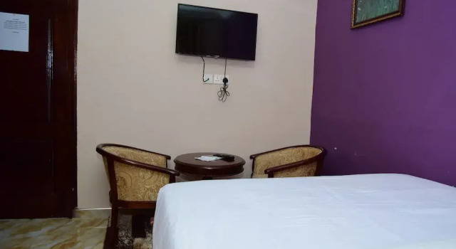 Absor Royal Hotel, Rezerwuj Hotel Hotele 3-gwiazdkowe w Koforidua, 3*