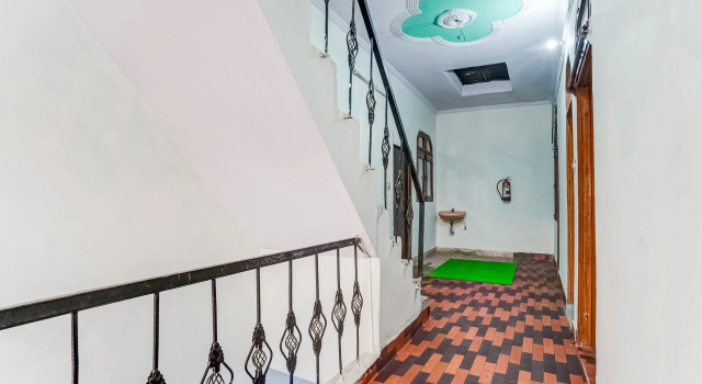 Hotel O Sector 12 Ghaziabad Formerly VIP Inn, Забронировать Отель Бизнес-отели Газиабад, 4* 5*