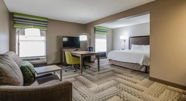 Dwuosobowy suite 1 sypialnia Hampton Inn Dickson