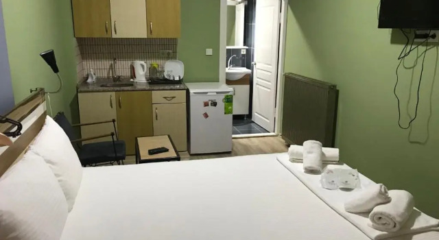 Двухместный номер Standard YOLO Hostel
