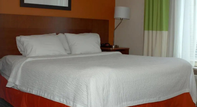 Номер Standard Fairfield Inn & Suites by Marriott Fairmont