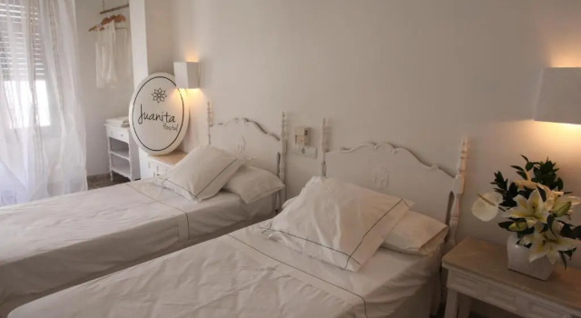 Двухместный номер Standard Juanita Hostal
