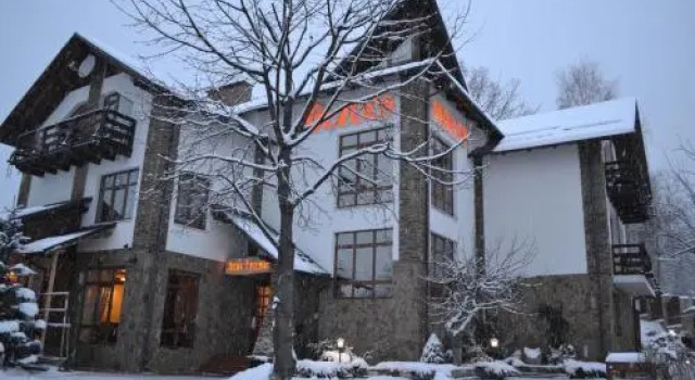 Hata Hutsula, Prenota Hotel Hotel 4 stelle a Ivano-Frankovsk, 4*