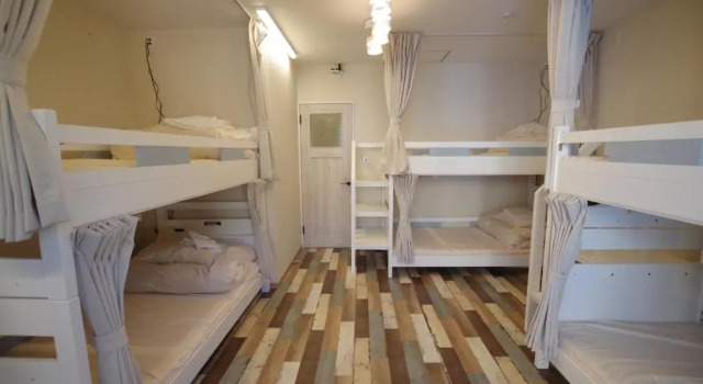 Кровать в общем номере (женский номер) Cinnamon Guesthouse Dogo