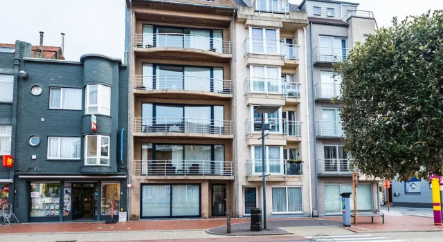 Apartment With 2 Bedrooms and Large Terrace, Prenota Appartamento Hotel a Flanders con parcheggio, Parcheggio