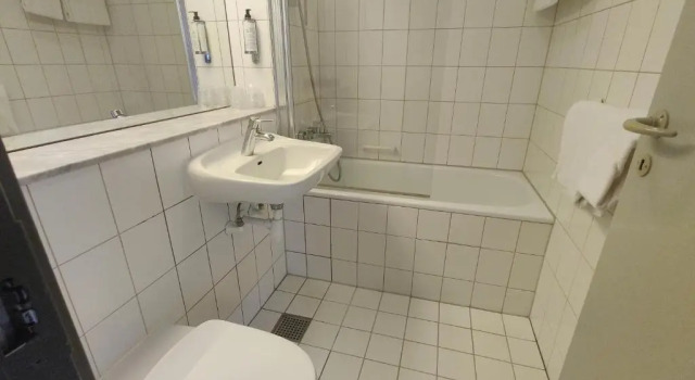 Трёхместный номер Standard Hotel Marina