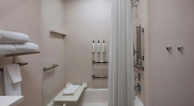 Четырёхместный номер Standard Fairfield by Marriott Inn & Suites Fort Worth Alliance Airport