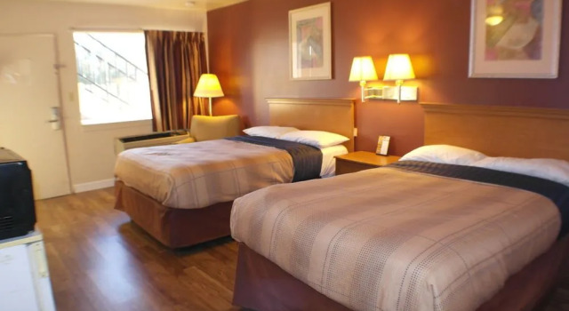 Econo Lodge Ft. Eustis, Забронировать Отель Ньюпорт-Ньюс Вирджиния
