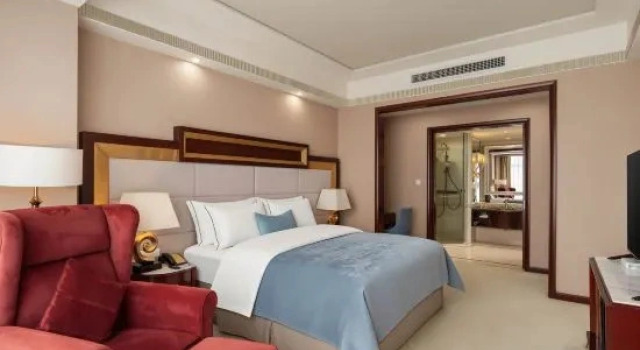 Люкс Times Holiday Hotel