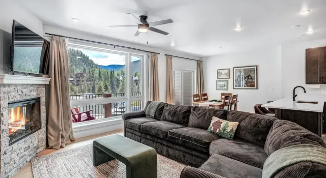 Spacious And Luxurious 2br Condo - Kids Ski Free 2 Bedroom Condo