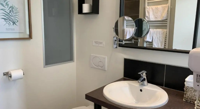 Номер Comfort Hôtel de Bretagne Dol centre ville - Hotel et Restaurant