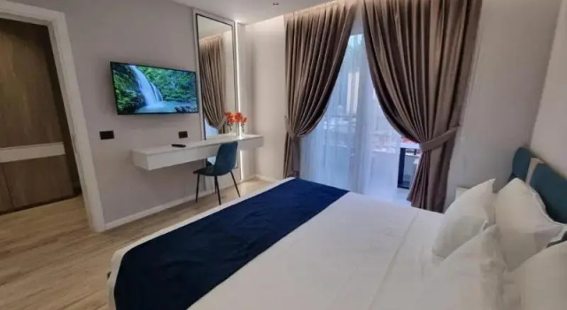 Трёхместный номер Standard с балконом Hotel Vino