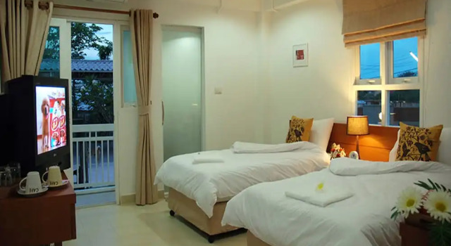 Номер Superior с балконом Baan Ton Mai Apartment