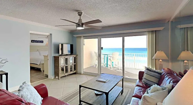 Beach House #302A by Southern Vacation Rentals, Rezerwuj Apartament Hotele w Emerald Coast z parkingiem, Parking