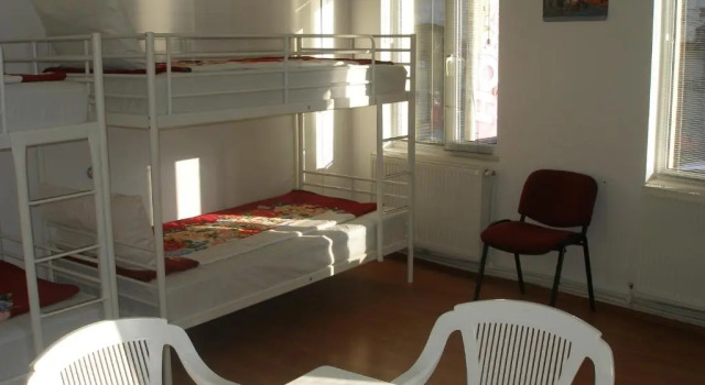 Кровать в общем номере Kretan Hostel