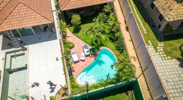 Коттедж Deluxe Bz93 Cond pé na areia piscina privativa