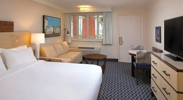 Номер Standard с видом на бассейн Sanibel Island Beach Resort