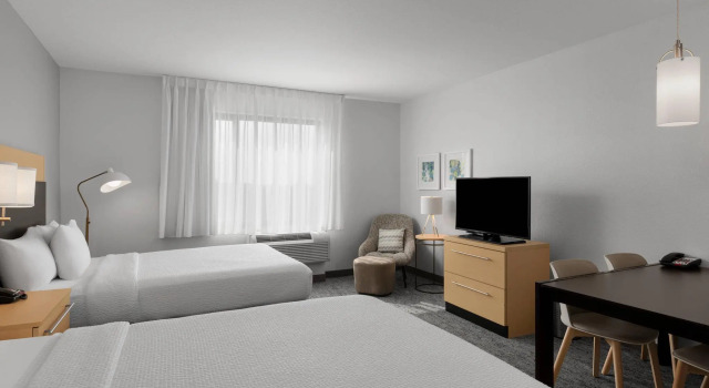Четырёхместная студия TownePlace Suites by Marriott Denver Airport at Gateway Park