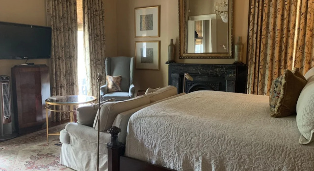 Люкс с балконом Terrell House Bed and Breakfast
