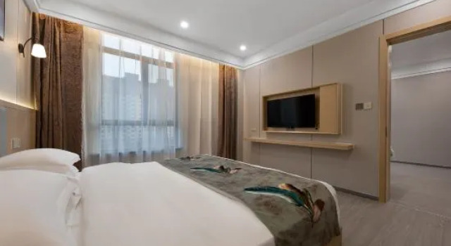 Люкс Business Taihe Golden Season Hotel