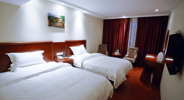 Семейный номер Standard GreenTree Inn JiangSu XuZhou KuangDa HuaiTa East Gate Express Hotel