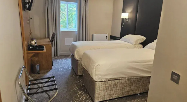 Двухместный номер Standard c 1 комнатой Wigan Oak Hotel by Belvilla