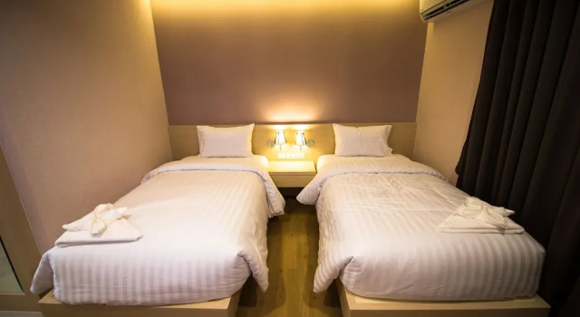 Двухместный номер Superior с балконом L Hotel