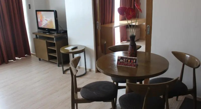 Номер Standard La Mirada Hotel