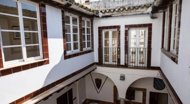 Hotel Carlos V by Viverestays
