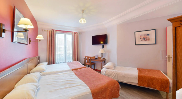 Семейный номер Standard Hotel Richmond Gare du Nord